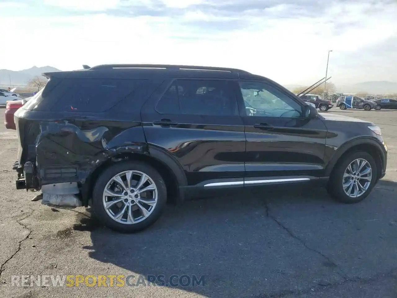 3 Photograph of a damaged car 1FMSK7DH1MGA95740 FORD EXPLORER 2021