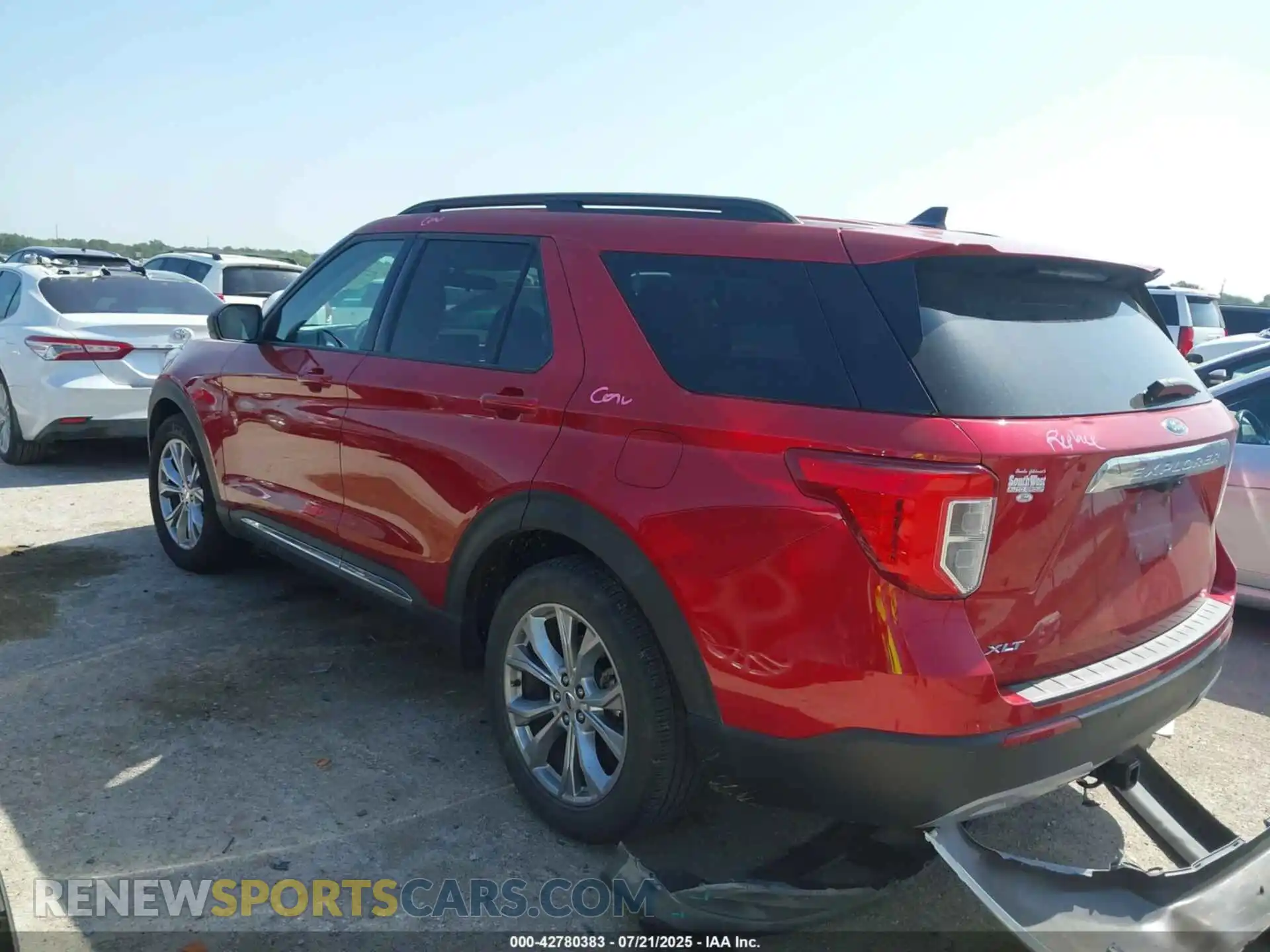 3 fotografías del automóvil dañado 1FMSK7DH2MGA30315 FORD EXPLORER 2021