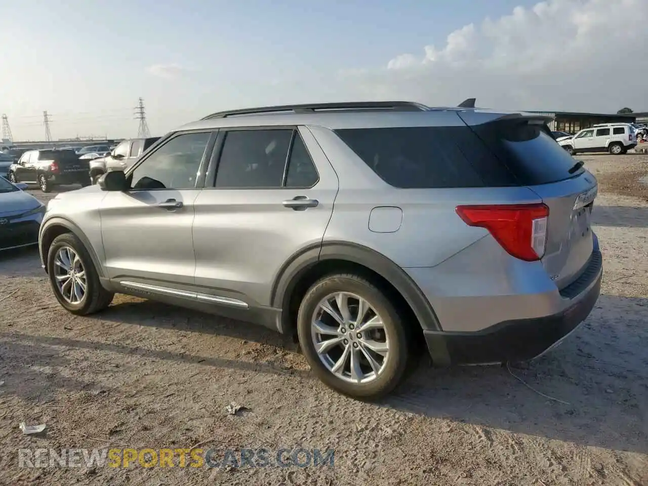 2 Photograph of a damaged car 1FMSK7DH4MGA14956 FORD EXPLORER 2021