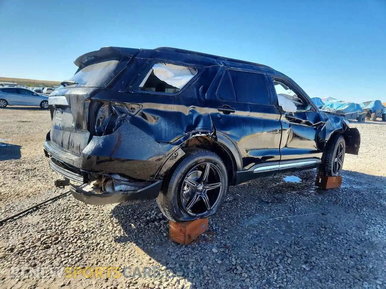3 Photograph of a damaged car 1FMSK7DH4MGB02549 FORD EXPLORER 2021