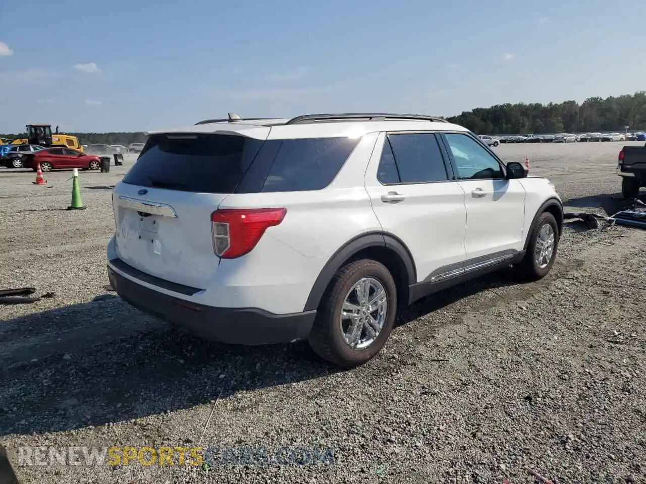 3 Фотография поврежденного автомобиля 1FMSK7DH4MGB67031 FORD EXPLORER 2021
