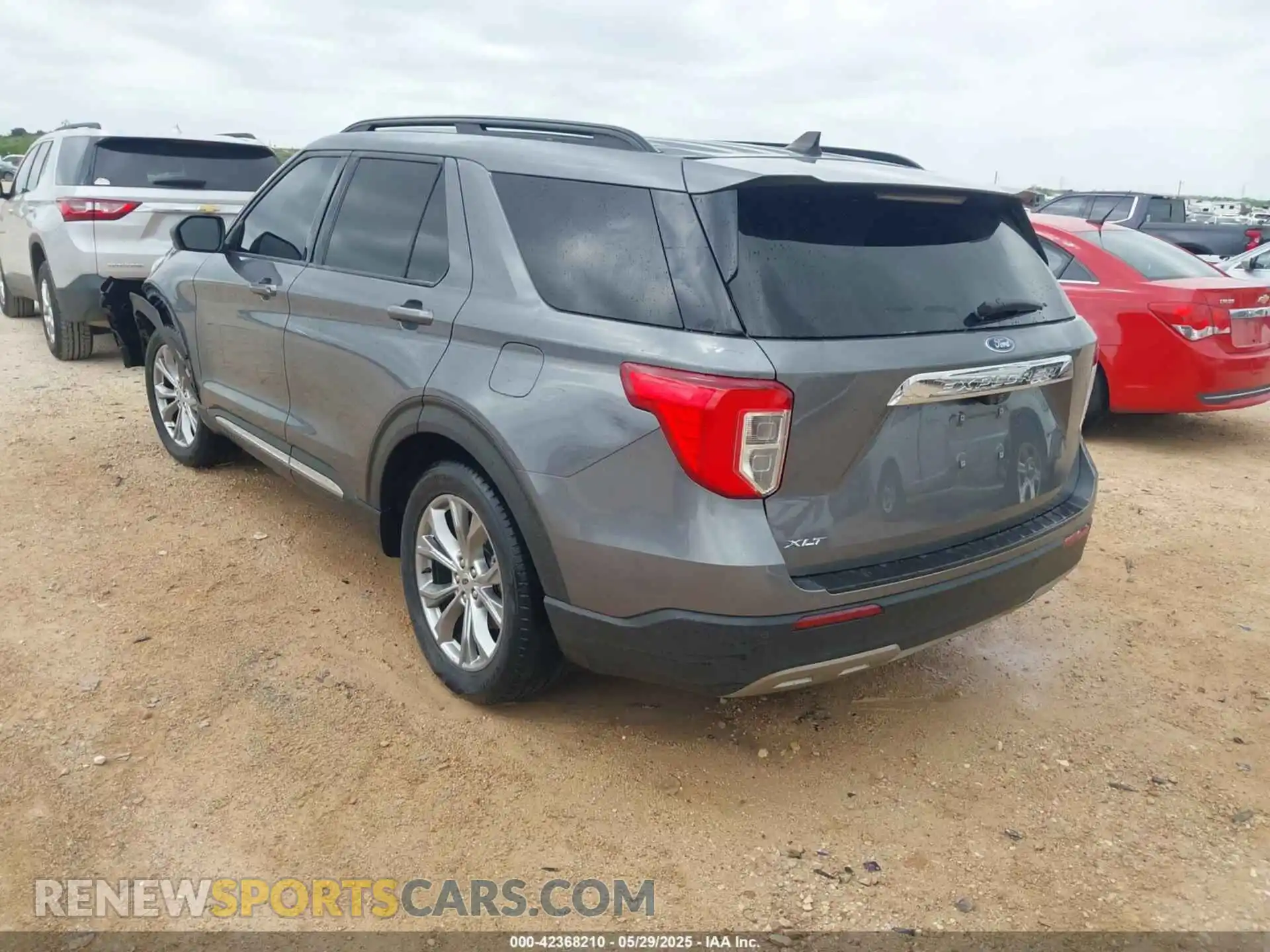 3 Photograph of a damaged car 1FMSK7DH4MGC09388 FORD EXPLORER 2021