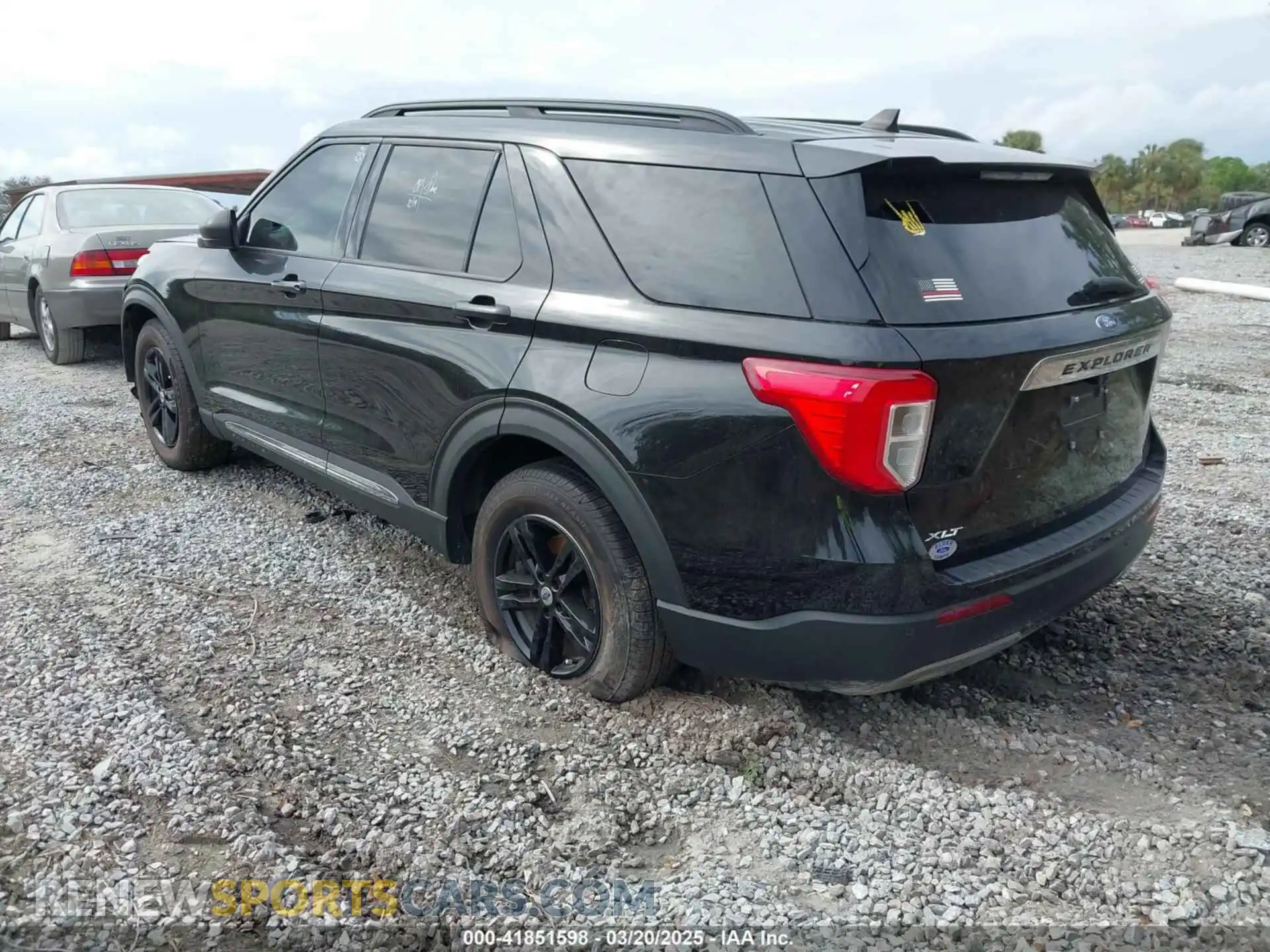 3 Фотография поврежденного автомобиля 1FMSK7DH4MGC11593 FORD EXPLORER 2021