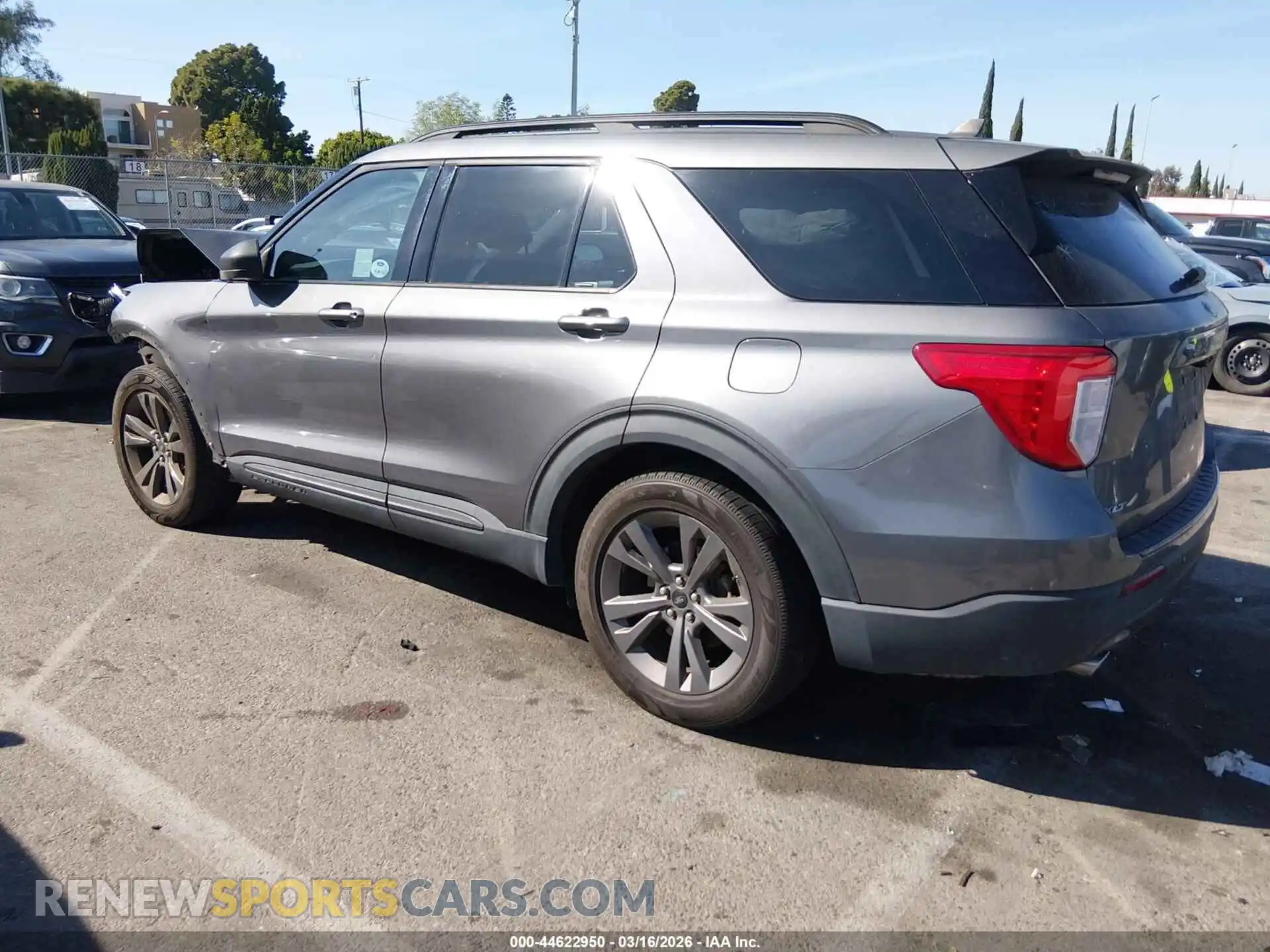 3 Photograph of a damaged car 1FMSK7DH5MGA83445 FORD EXPLORER 2021