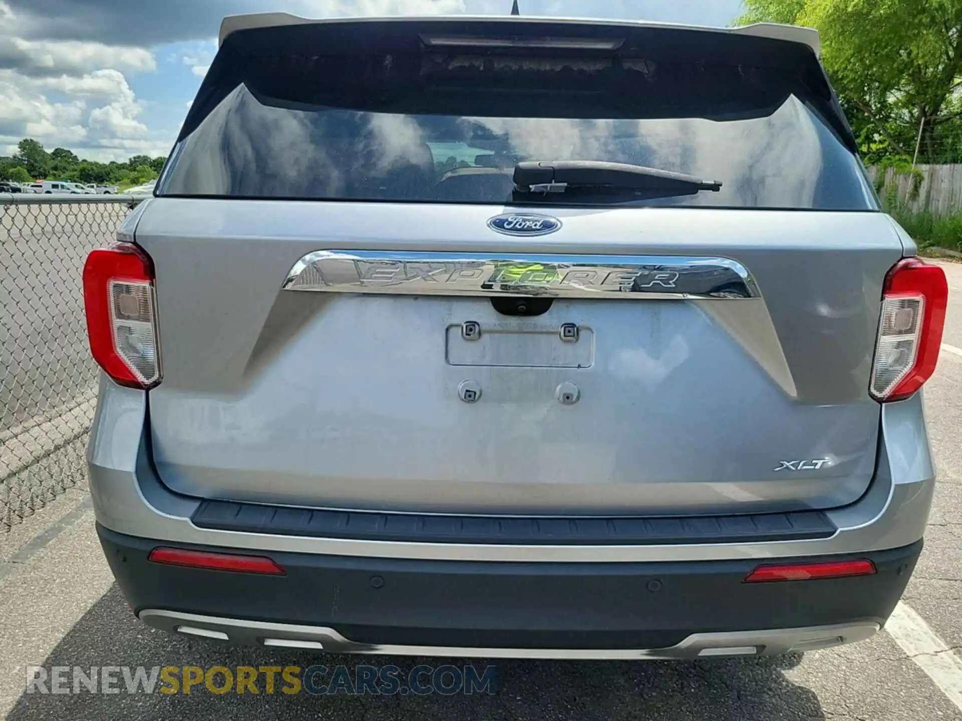 3 Photograph of a damaged car 1FMSK7DH5MGA96759 FORD EXPLORER 2021