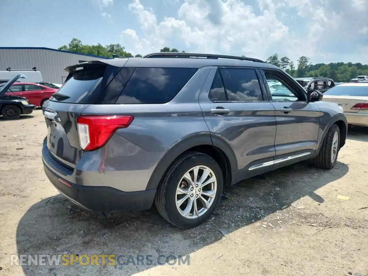 3 Photograph of a damaged car 1FMSK7DH5MGC10047 FORD EXPLORER 2021