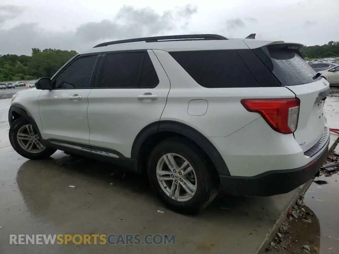 2 Photograph of a damaged car 1FMSK7DH5MGC39399 FORD EXPLORER 2021