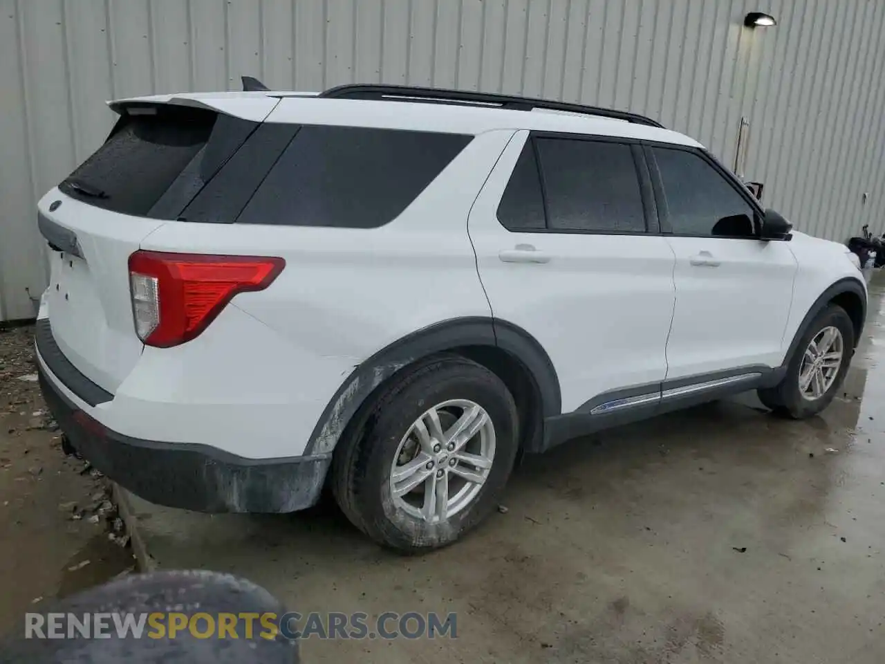 3 Photograph of a damaged car 1FMSK7DH5MGC39399 FORD EXPLORER 2021