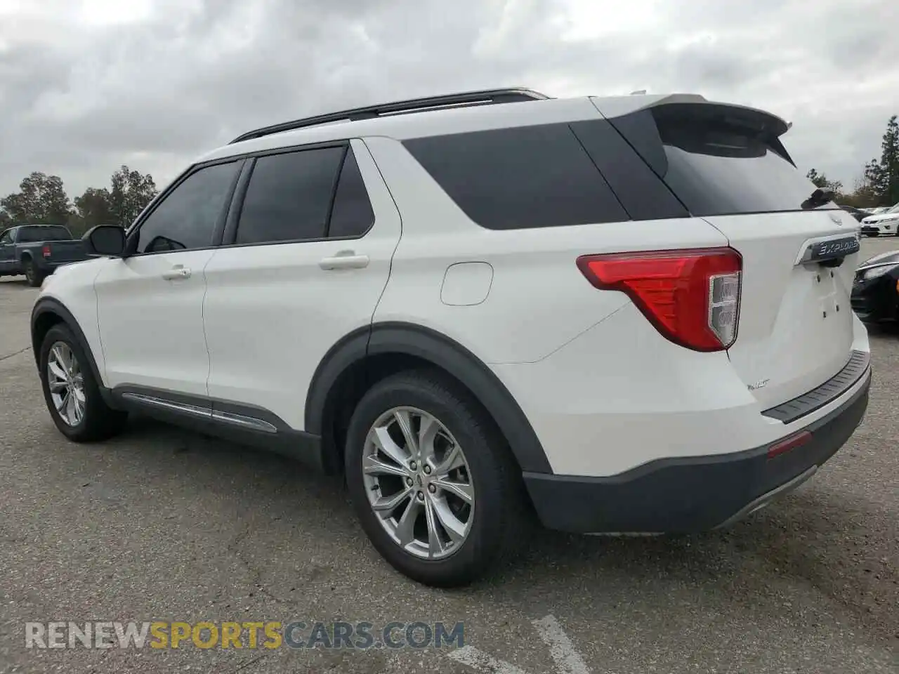 2 Photograph of a damaged car 1FMSK7DH6MGA31631 FORD EXPLORER 2021