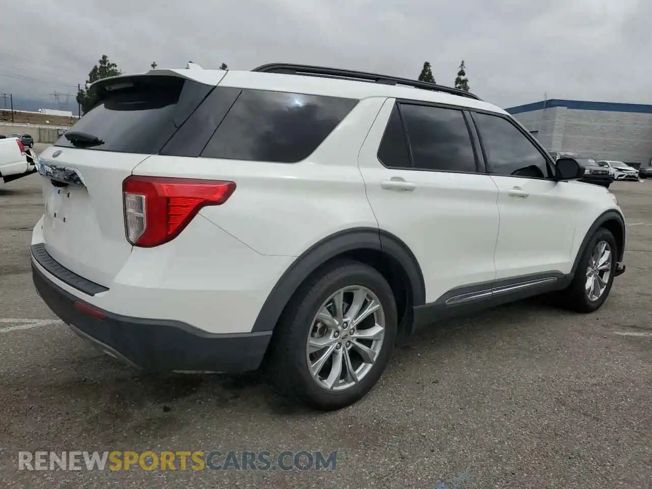 3 Photograph of a damaged car 1FMSK7DH6MGA31631 FORD EXPLORER 2021