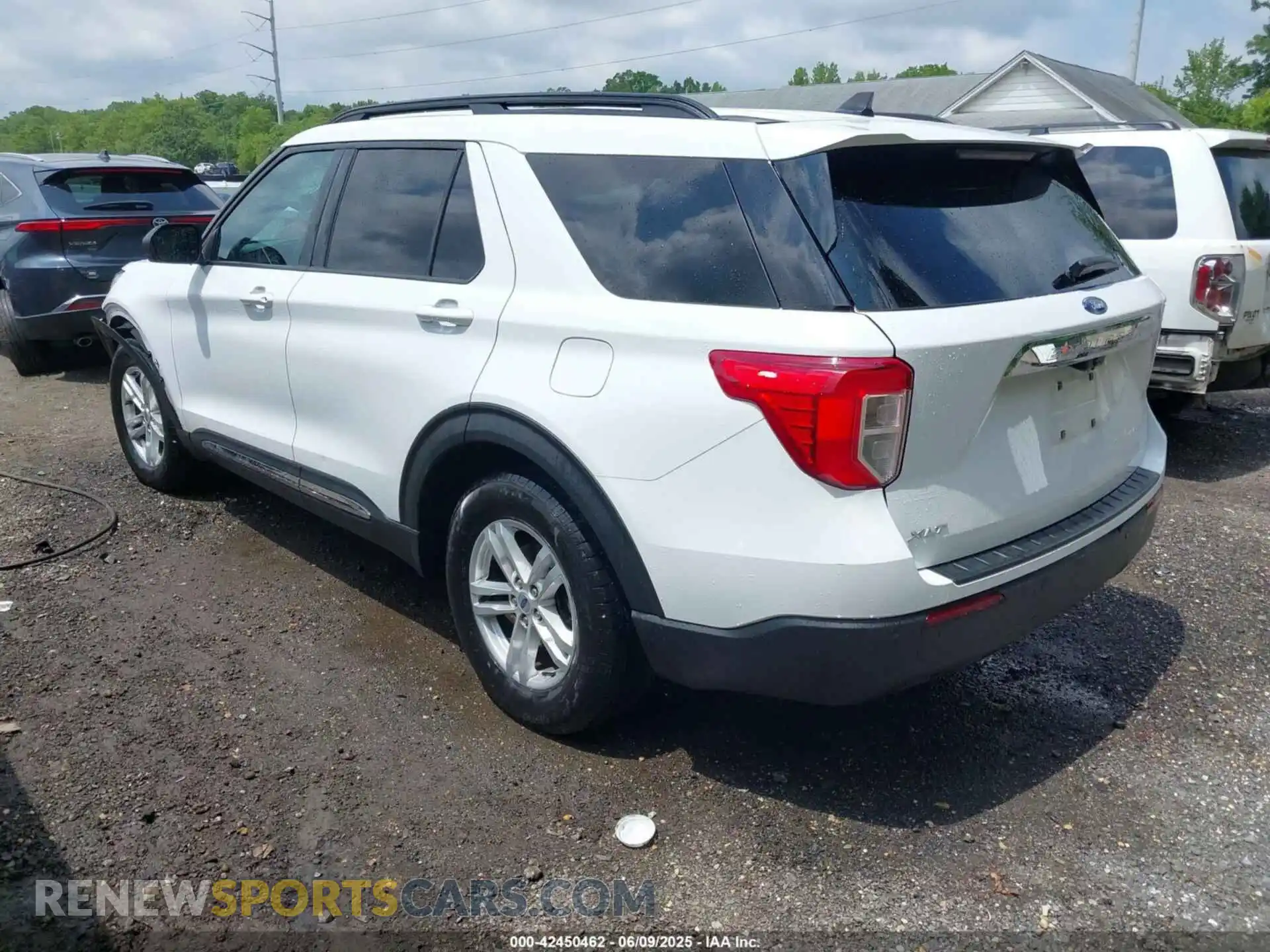 3 Photograph of a damaged car 1FMSK7DH6MGA57422 FORD EXPLORER 2021