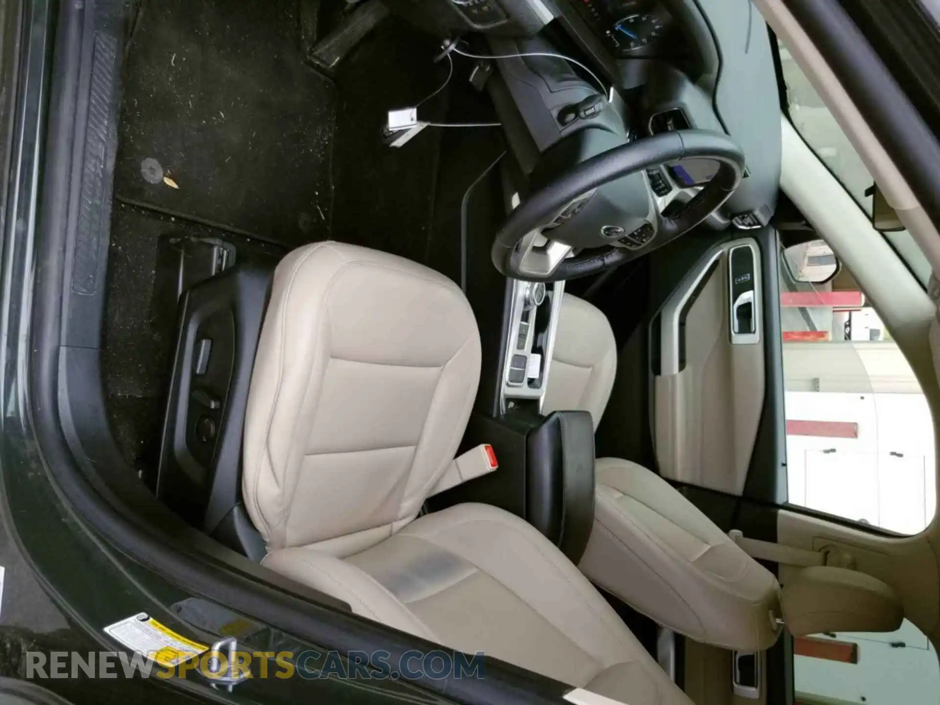 2 Photograph of a damaged car 1FMSK7DH7MGC21356 FORD EXPLORER 2021