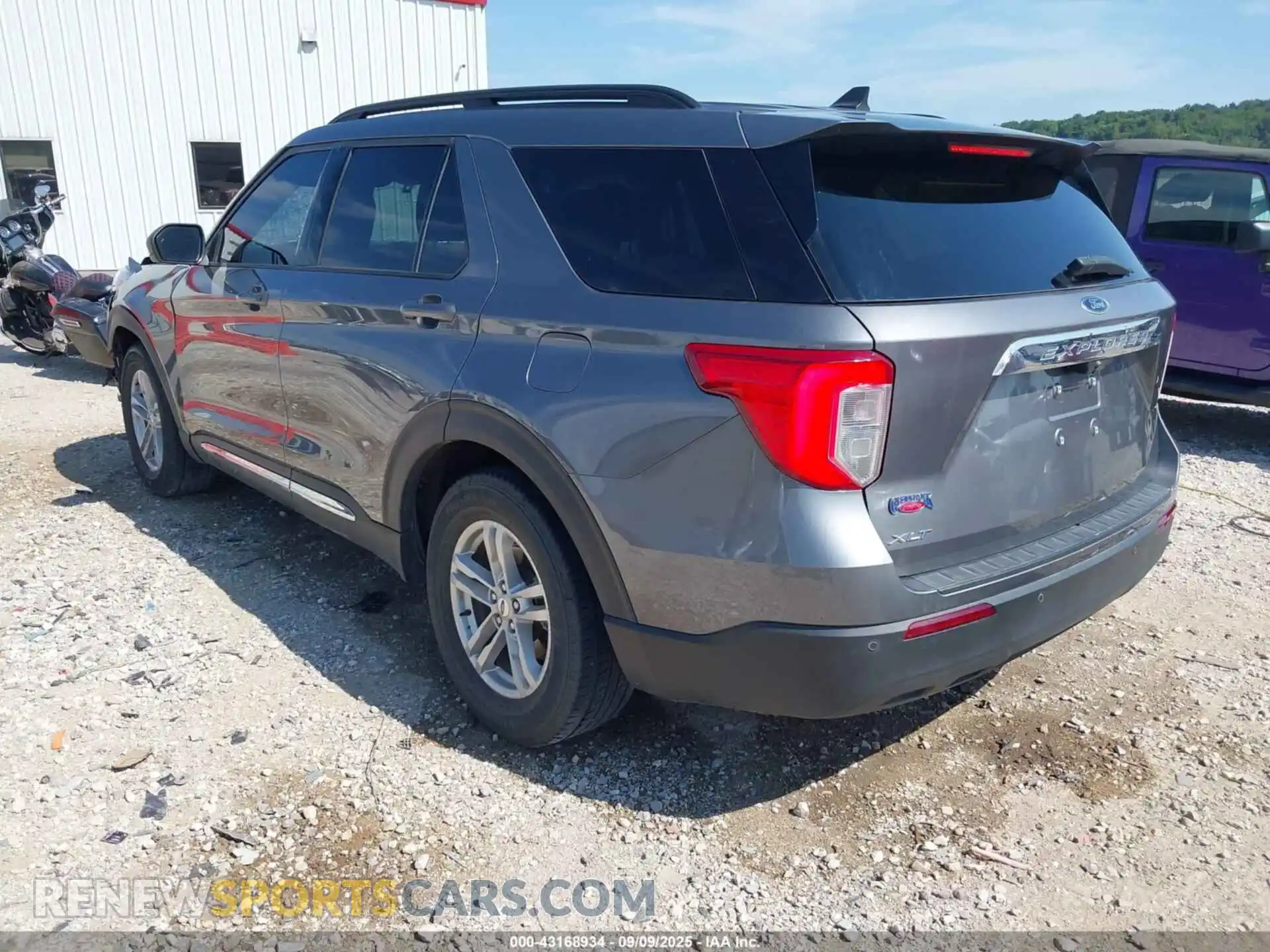 3 Photograph of a damaged car 1FMSK7DH7MGC39680 FORD EXPLORER 2021