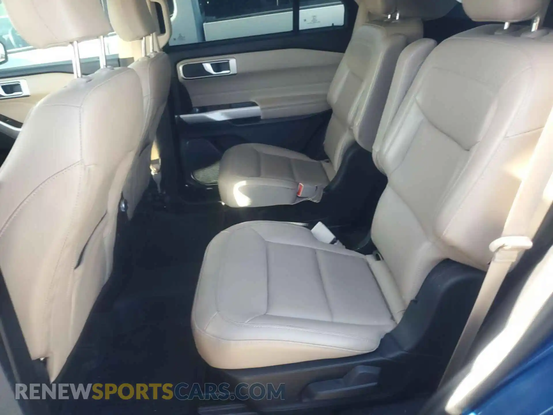 1 Photograph of a damaged car 1FMSK7DH8MGC35167 FORD EXPLORER 2021