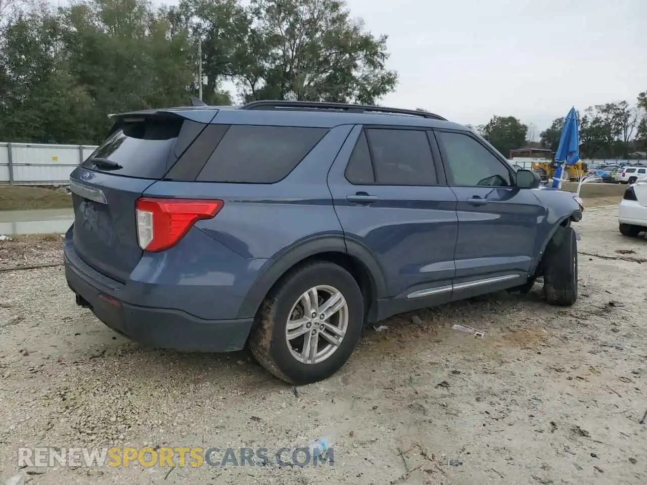 3 Photograph of a damaged car 1FMSK7DHXMGB40688 FORD EXPLORER 2021