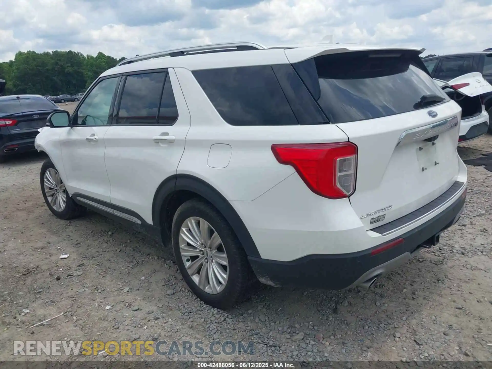 3 Photograph of a damaged car 1FMSK7FH2MGA48729 FORD EXPLORER 2021