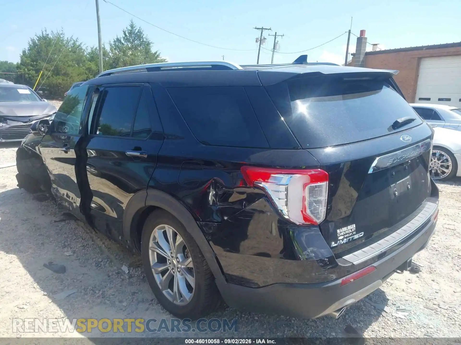 3 Photograph of a damaged car 1FMSK7FH5MGA27731 FORD EXPLORER 2021