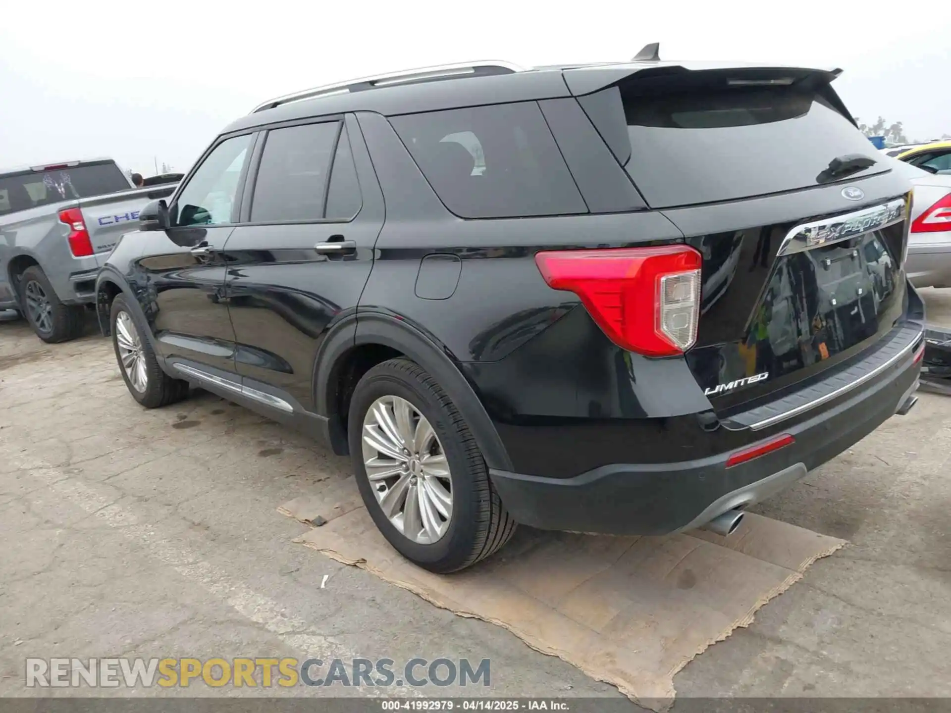 3 Photograph of a damaged car 1FMSK7FH6MGA46420 FORD EXPLORER 2021