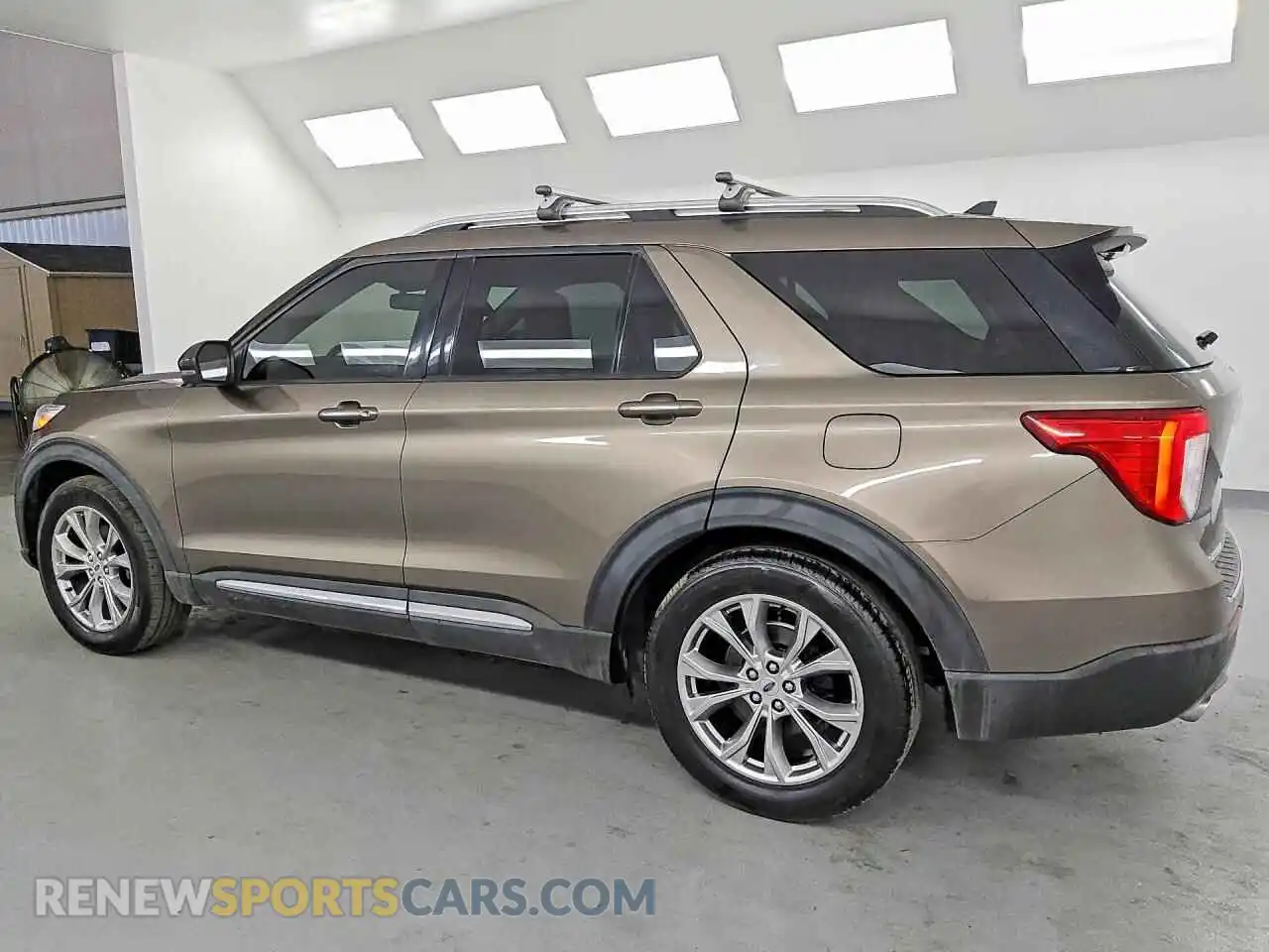 2 Photograph of a damaged car 1FMSK7FH7MGB06138 FORD EXPLORER 2021