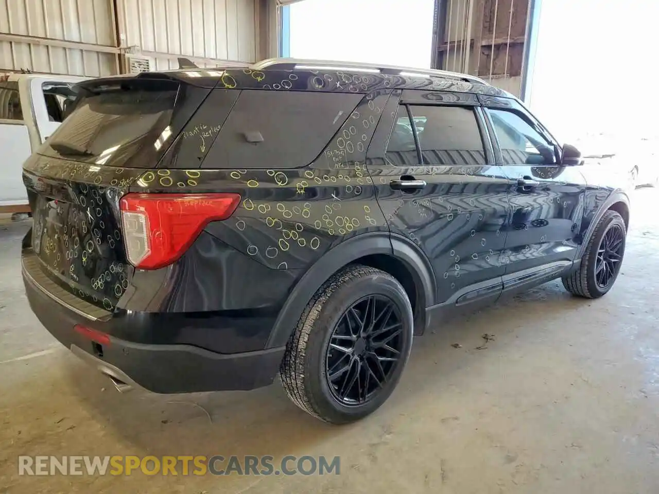 3 Photograph of a damaged car 1FMSK7FH7MGB33999 FORD EXPLORER 2021