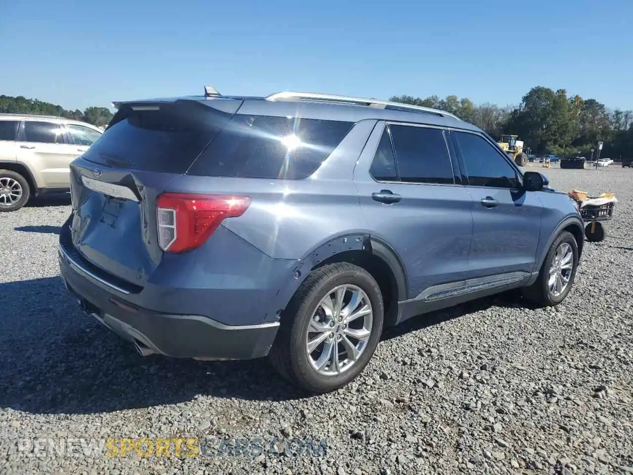 3 Photograph of a damaged car 1FMSK7FH8MGA38044 FORD EXPLORER 2021