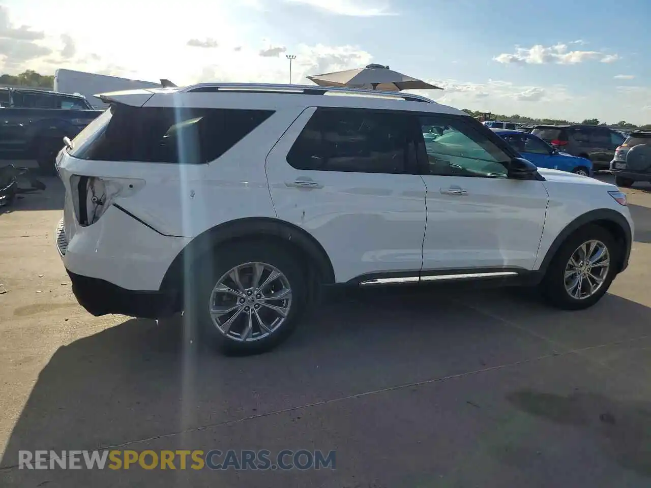 3 Photograph of a damaged car 1FMSK7FH8MGA88054 FORD EXPLORER 2021