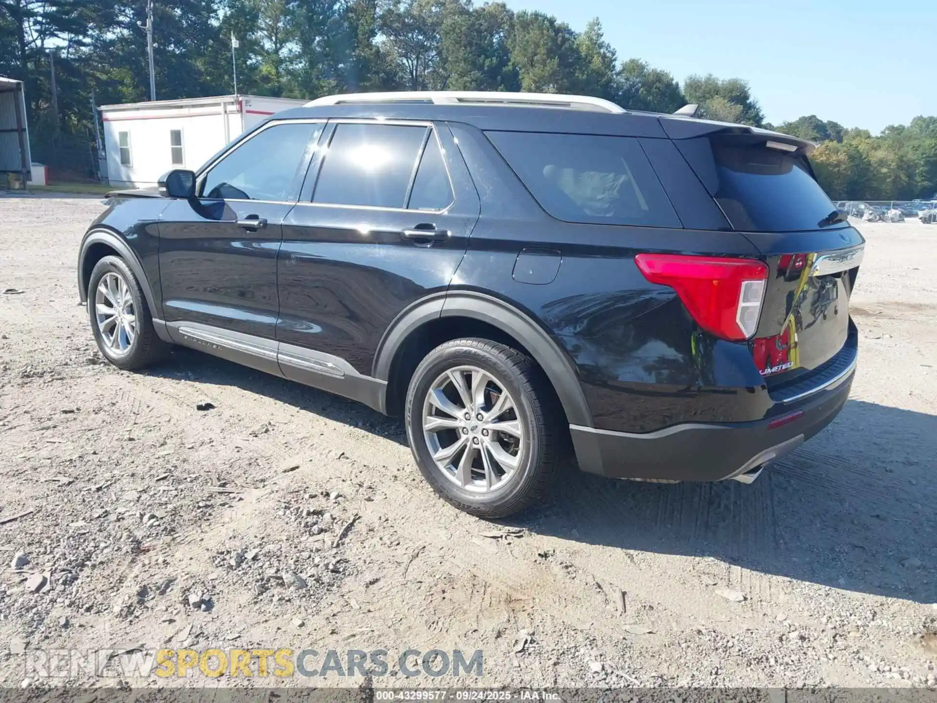 3 Photograph of a damaged car 1FMSK7FHXMGB03086 FORD EXPLORER 2021