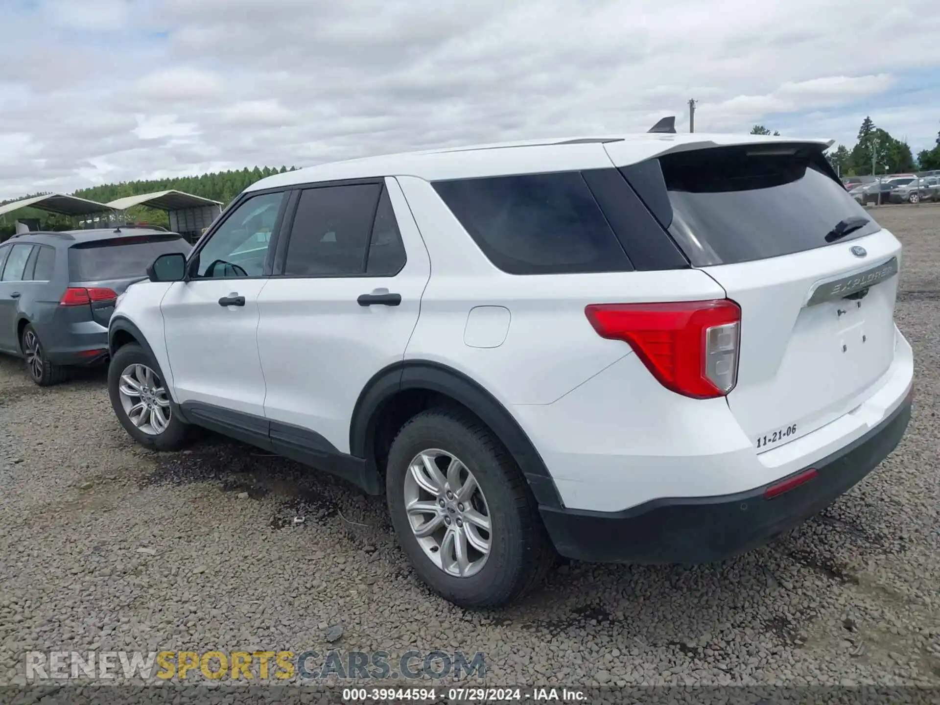 3 Photograph of a damaged car 1FMSK8BH8MGA87434 FORD EXPLORER 2021