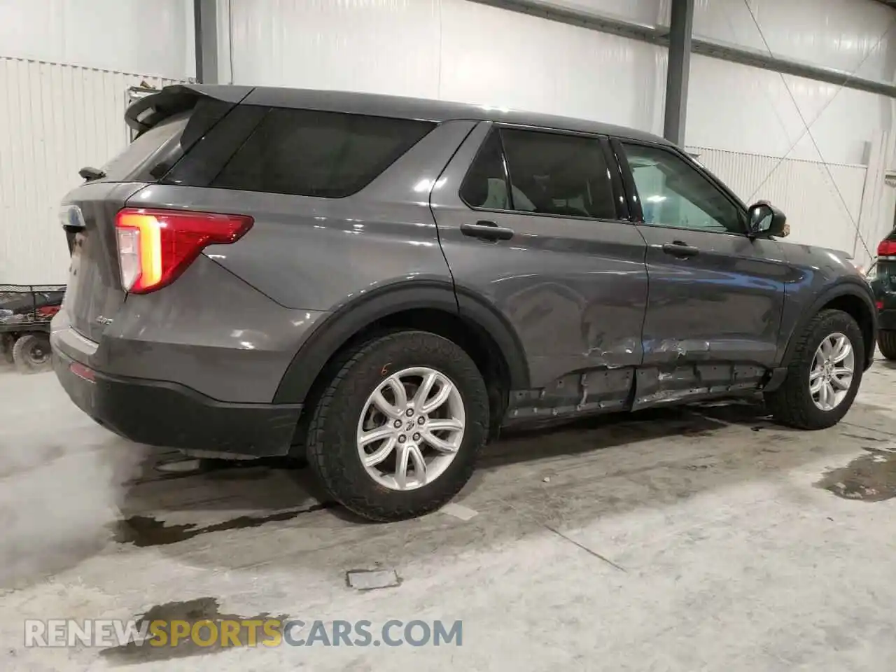 3 Photograph of a damaged car 1FMSK8BH9MGA15836 FORD EXPLORER 2021