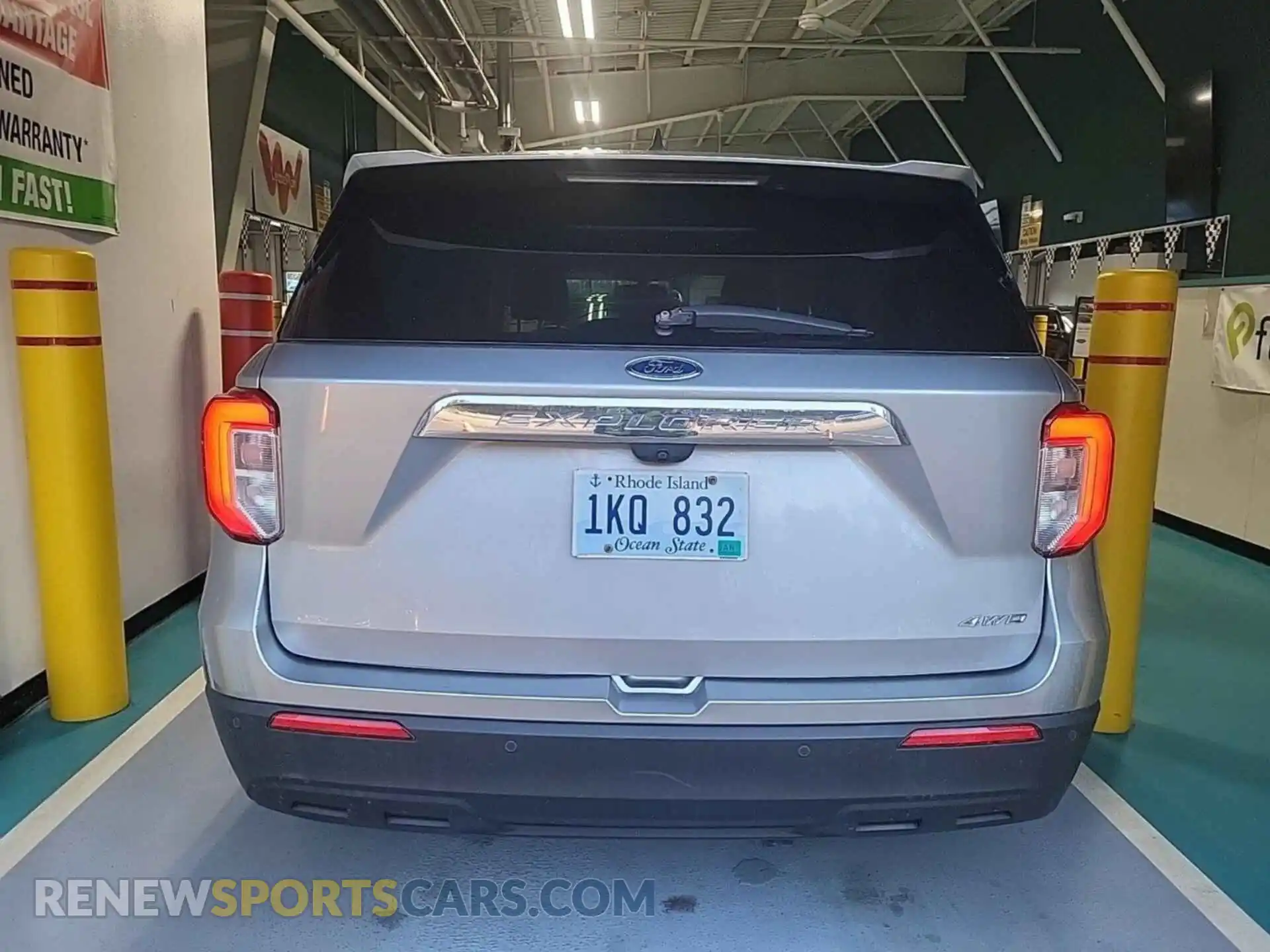 2 Photograph of a damaged car 1FMSK8BH9MGA87622 FORD EXPLORER 2021