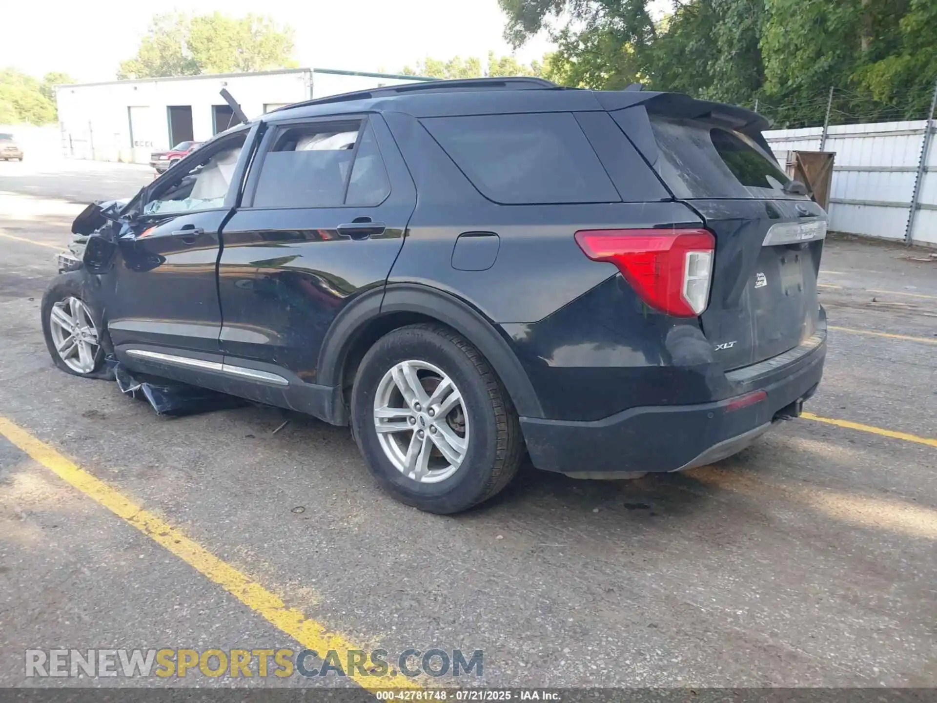 3 Photograph of a damaged car 1FMSK8DH0MGC11385 FORD EXPLORER 2021