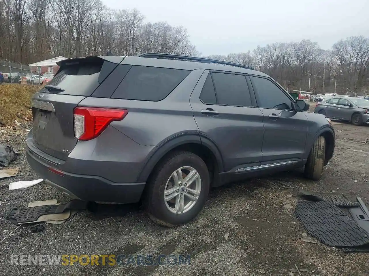 3 Фотография поврежденного автомобиля 1FMSK8DH1MGB56946 FORD EXPLORER 2021
