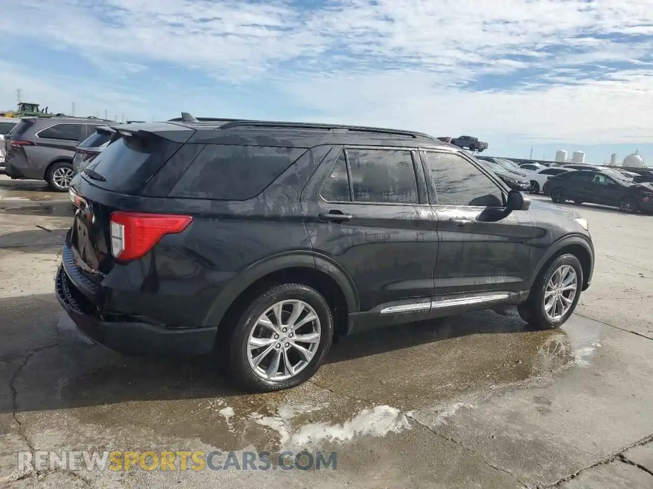3 Фотография поврежденного автомобиля 1FMSK8DH3MGC16743 FORD EXPLORER 2021