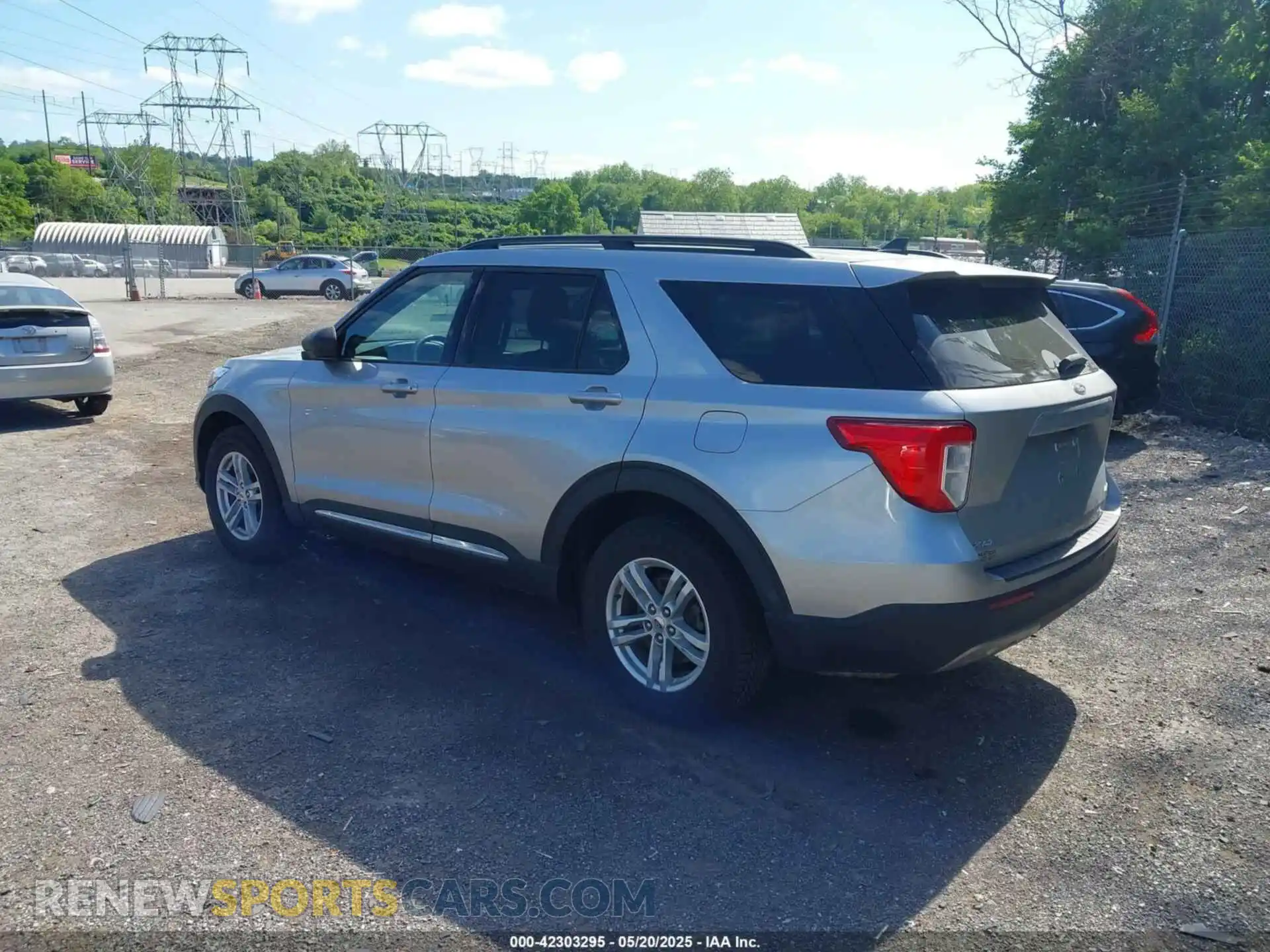 3 Photograph of a damaged car 1FMSK8DH4MGA26515 FORD EXPLORER 2021