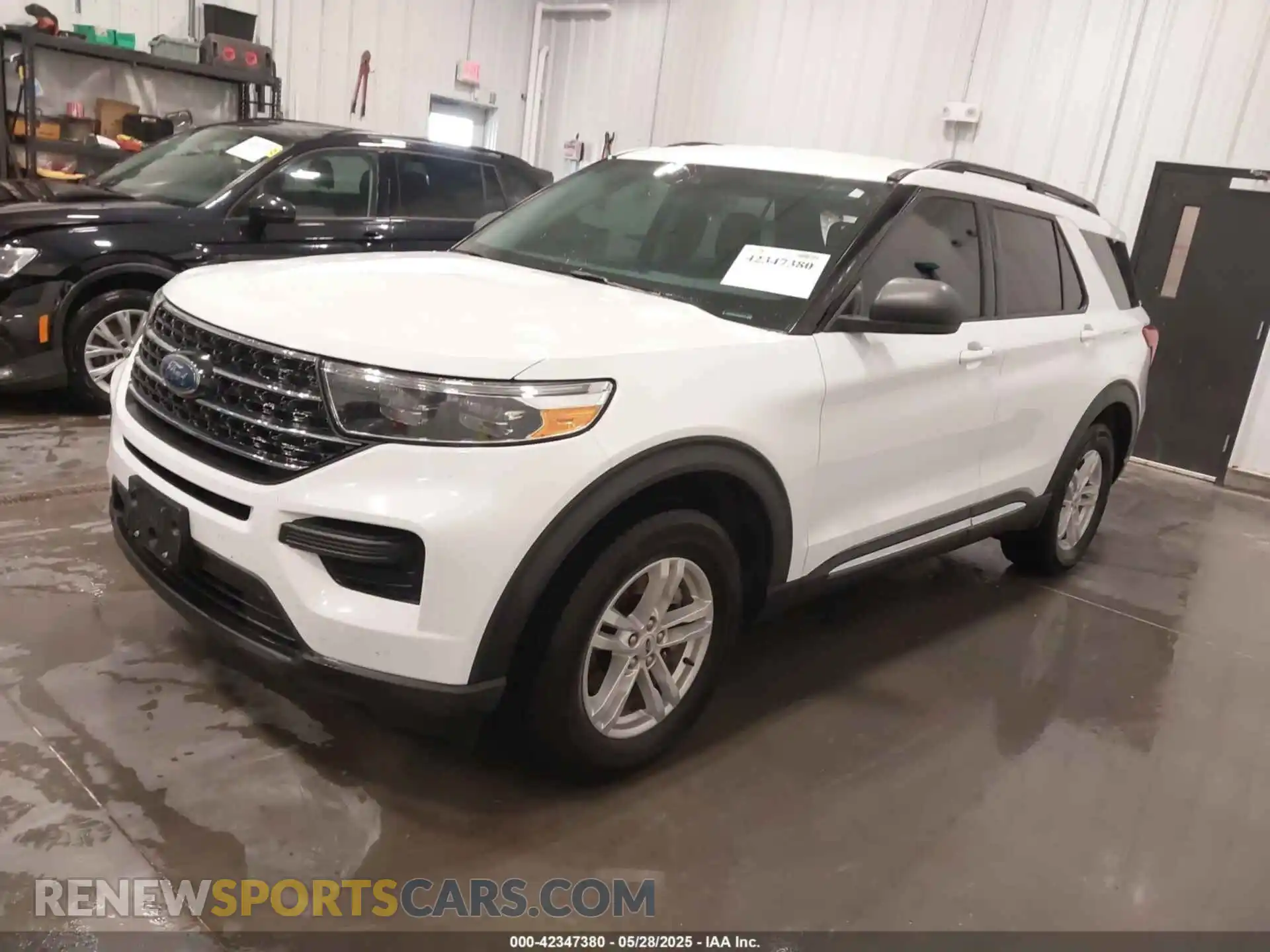 2 Photograph of a damaged car 1FMSK8DH4MGA61877 FORD EXPLORER 2021