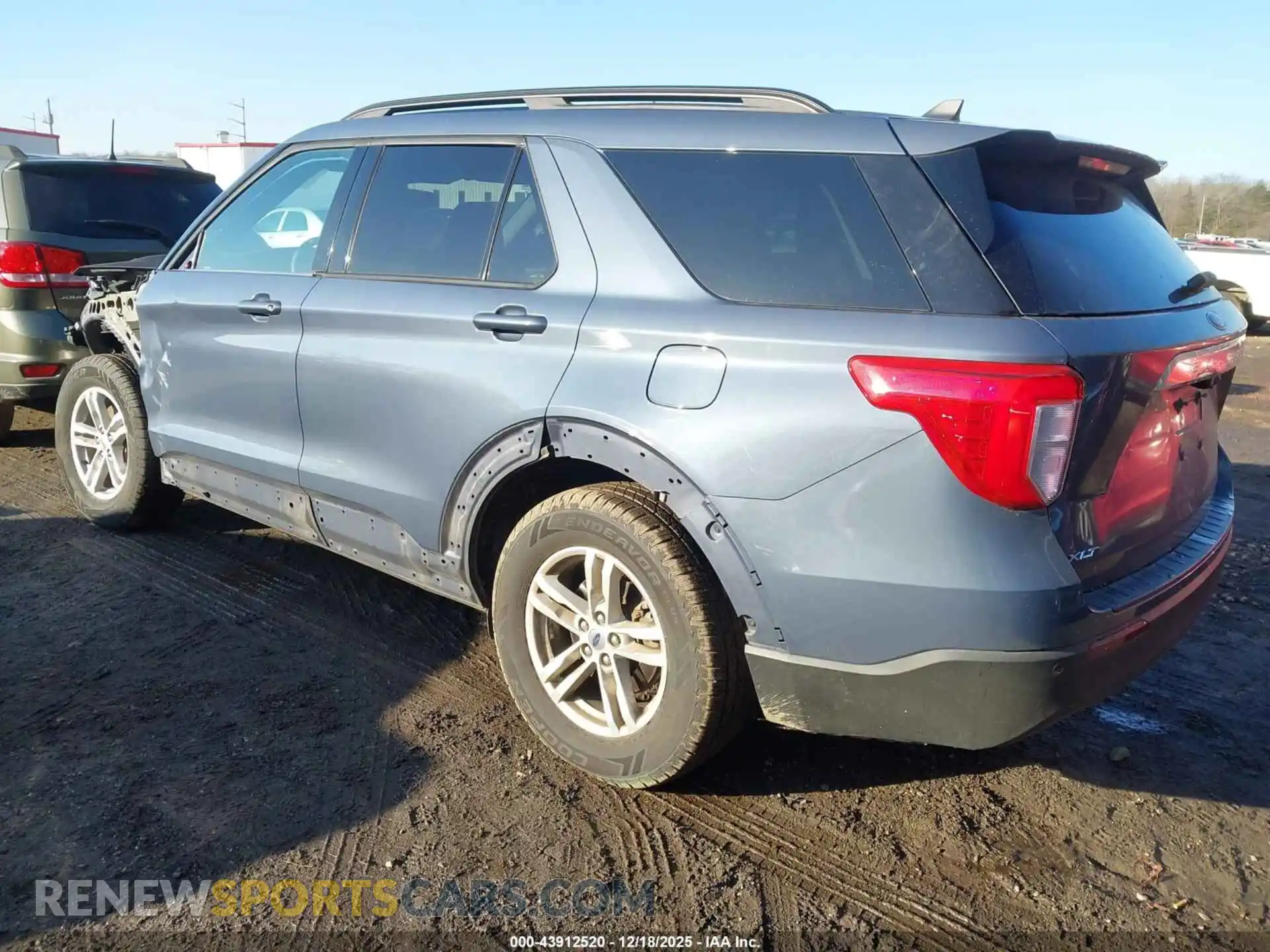 3 Photograph of a damaged car 1FMSK8DH4MGA68683 FORD EXPLORER 2021