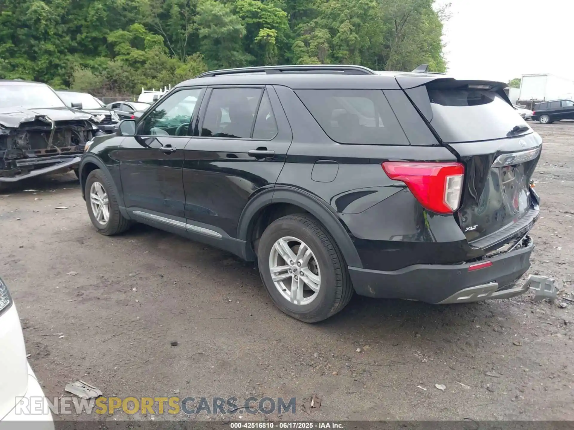 3 Photograph of a damaged car 1FMSK8DH5MGB85477 FORD EXPLORER 2021