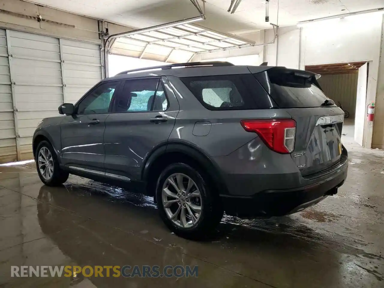 2 Photograph of a damaged car 1FMSK8DH6MGB67294 FORD EXPLORER 2021