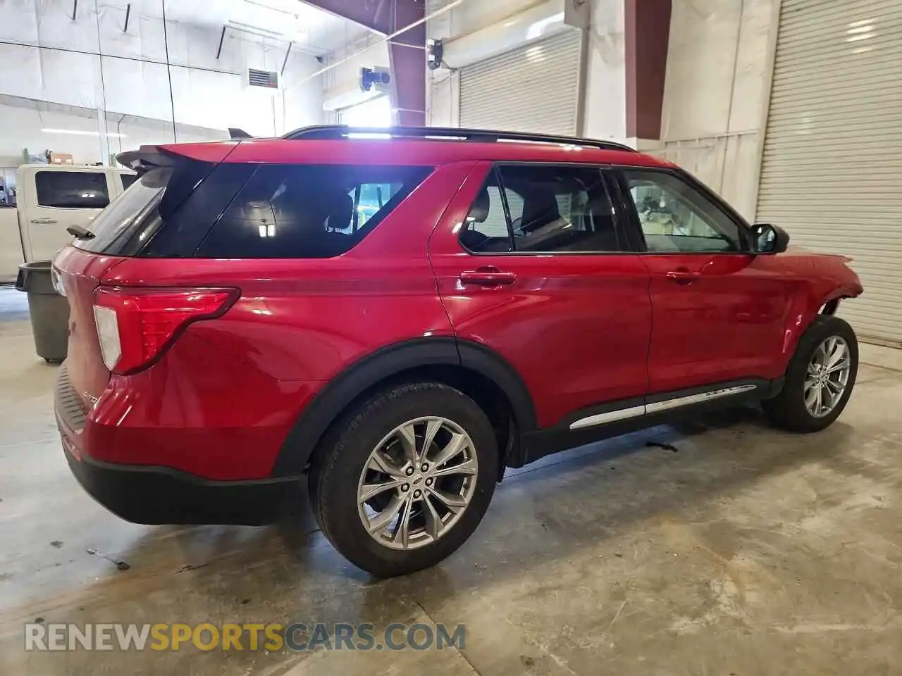 3 Фотография поврежденного автомобиля 1FMSK8DH8MGC34039 FORD EXPLORER 2021
