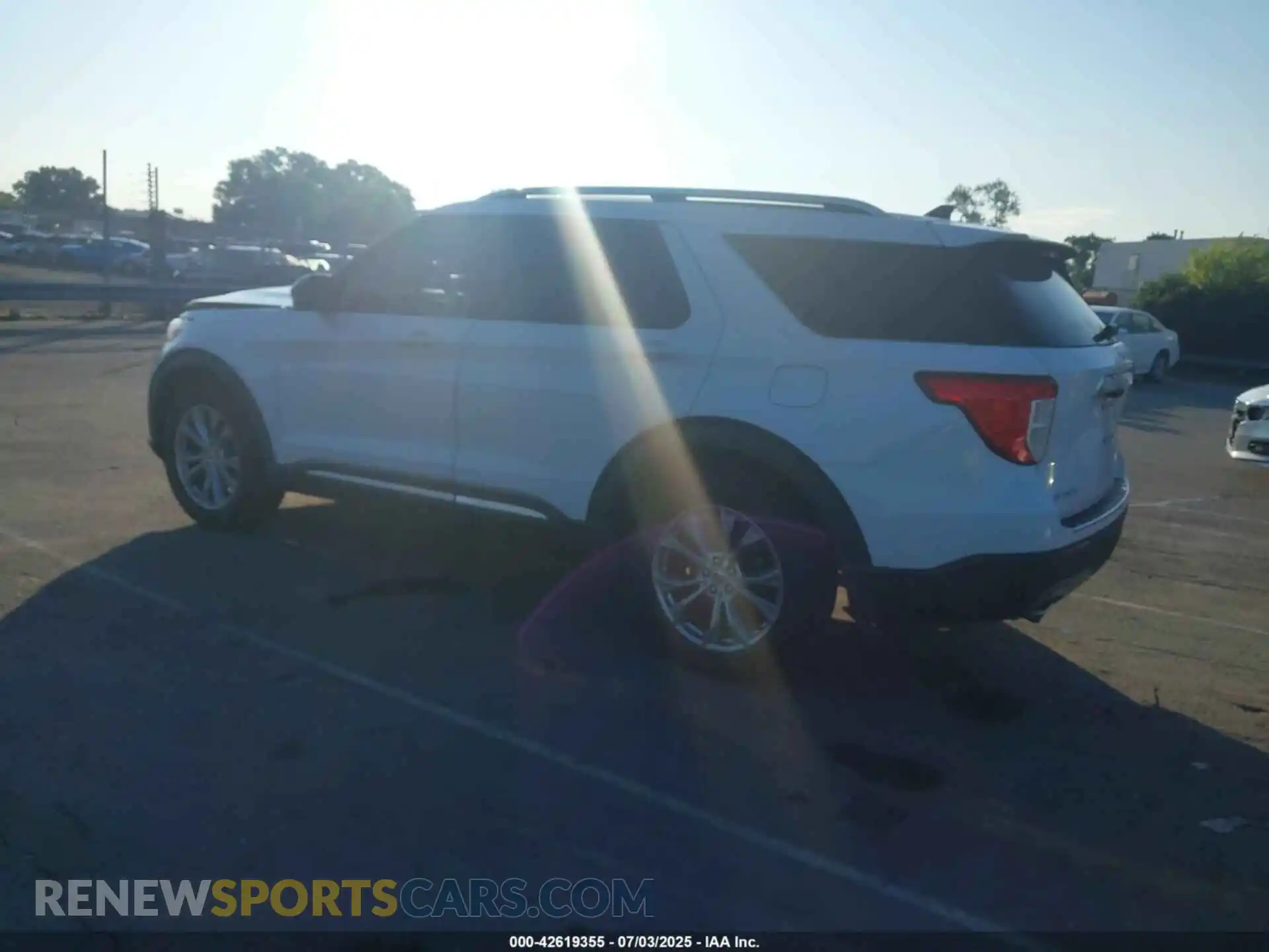 3 Photograph of a damaged car 1FMSK8FH2MGB36332 FORD EXPLORER 2021