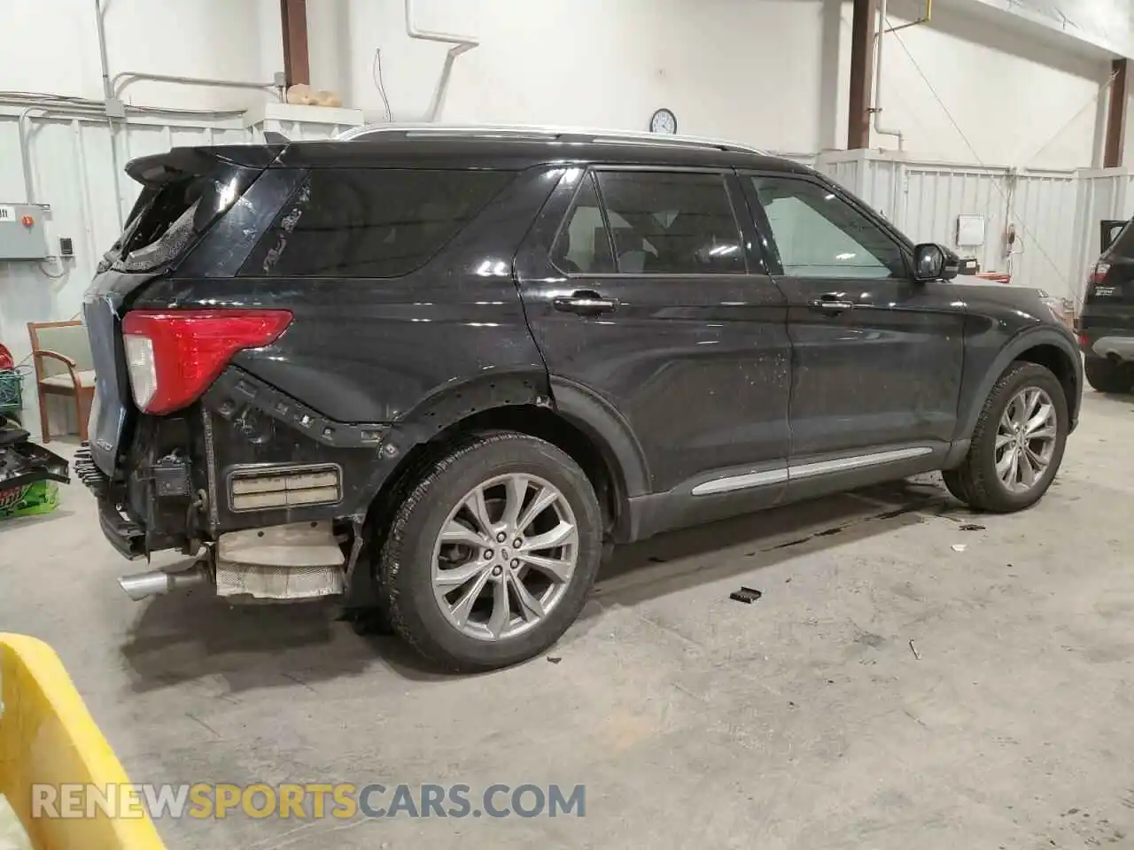 3 Photograph of a damaged car 1FMSK8FH3MGB50479 FORD EXPLORER 2021