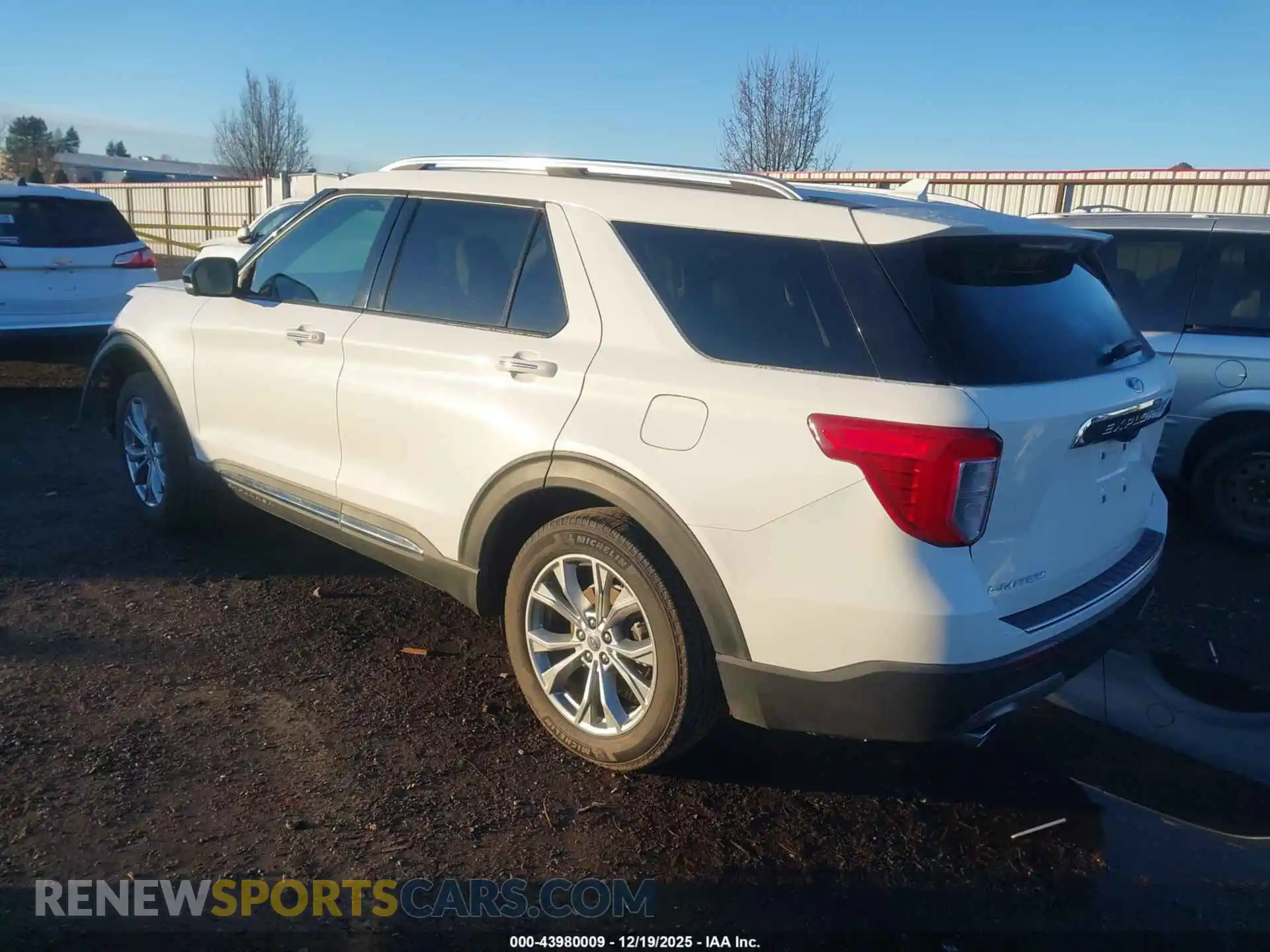 3 Photograph of a damaged car 1FMSK8FH3MGB72885 FORD EXPLORER 2021