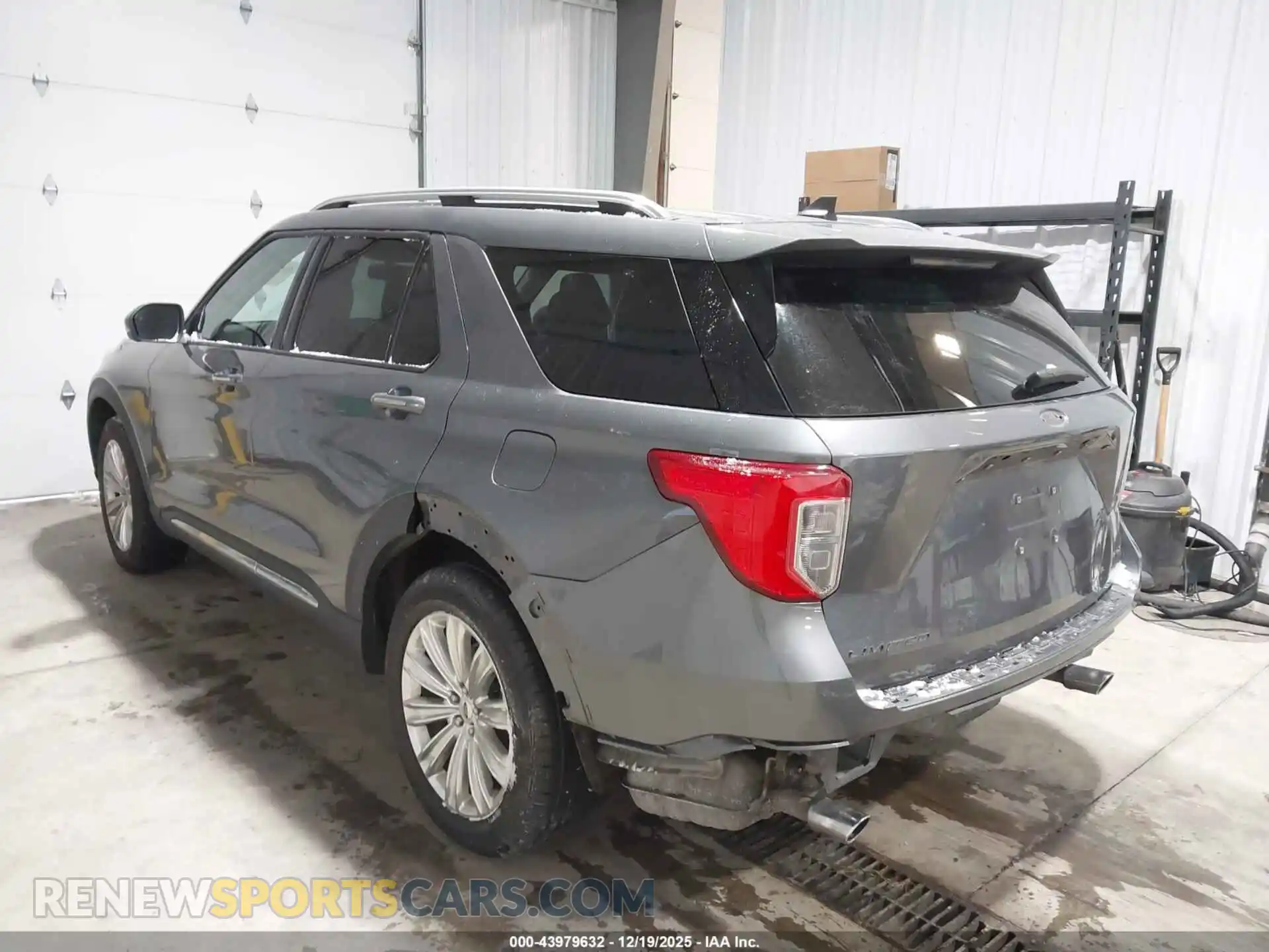 3 Photograph of a damaged car 1FMSK8FH3MGB88861 FORD EXPLORER 2021