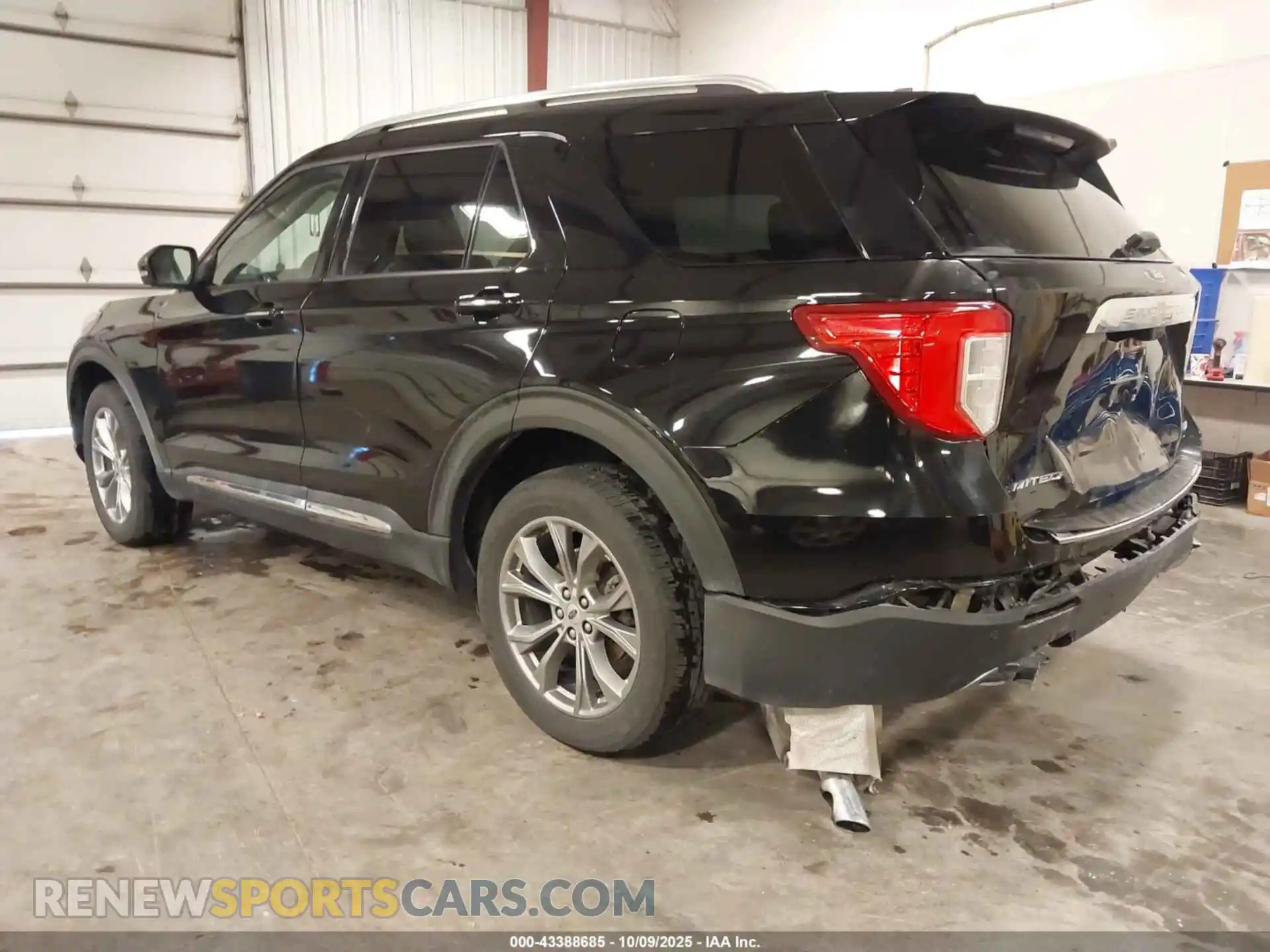 3 Photograph of a damaged car 1FMSK8FHXMGB73404 FORD EXPLORER 2021