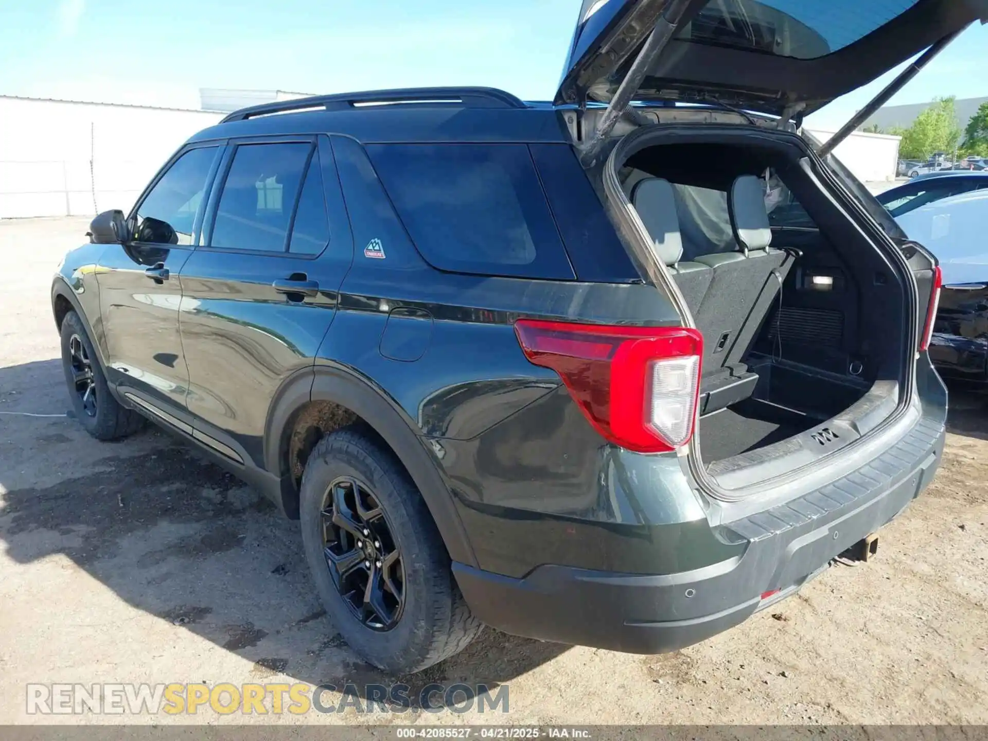 3 Photograph of a damaged car 1FMSK8JH1MGC41094 FORD EXPLORER 2021