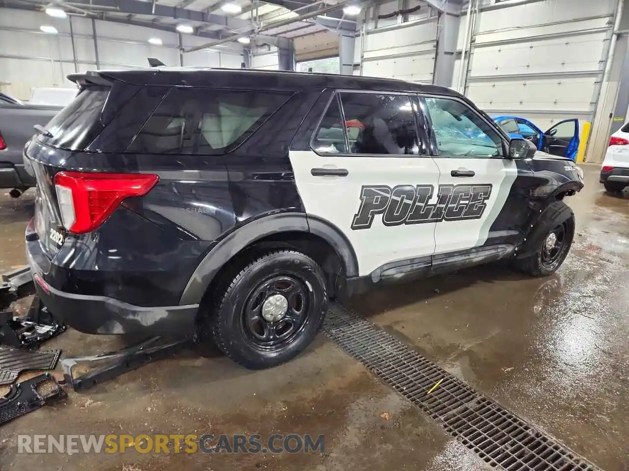 3 Photograph of a damaged car 1FM5K8AB2NGA27631 FORD EXPLORER 2022