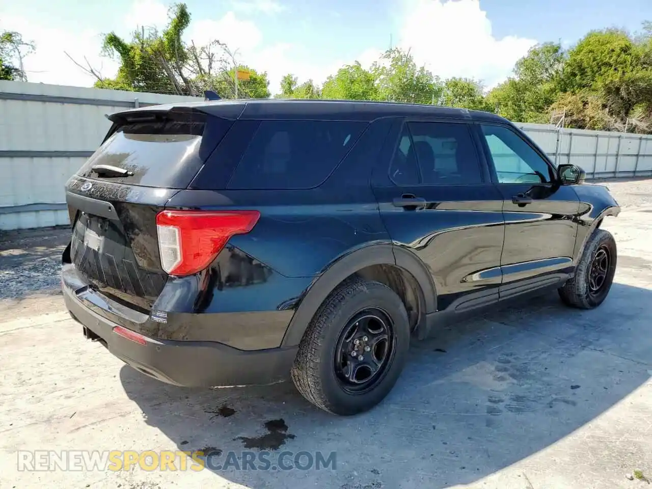 3 Photograph of a damaged car 1FM5K8AB6NGA28569 FORD EXPLORER 2022
