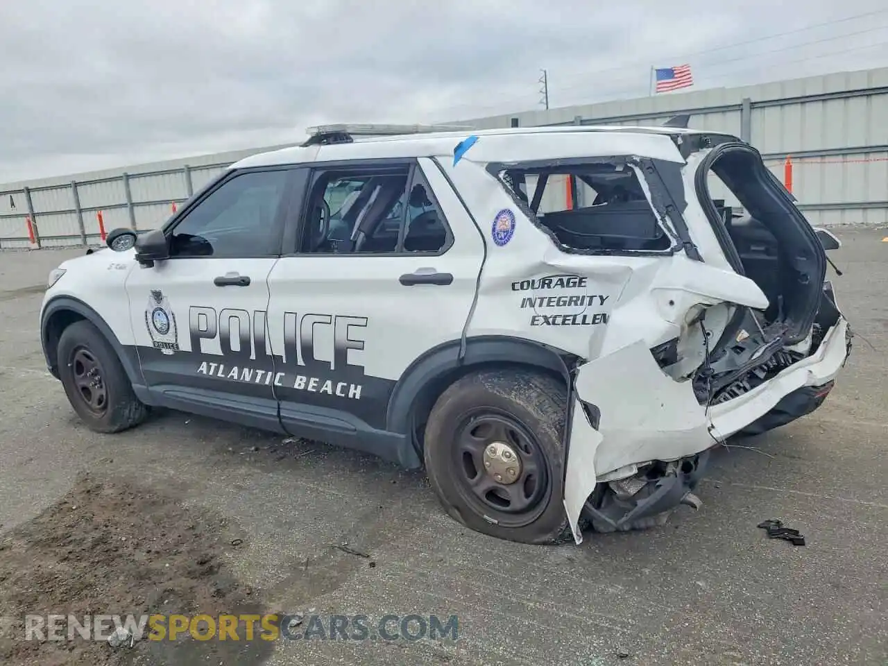2 Photograph of a damaged car 1FM5K8AB7NGA93351 FORD EXPLORER 2022