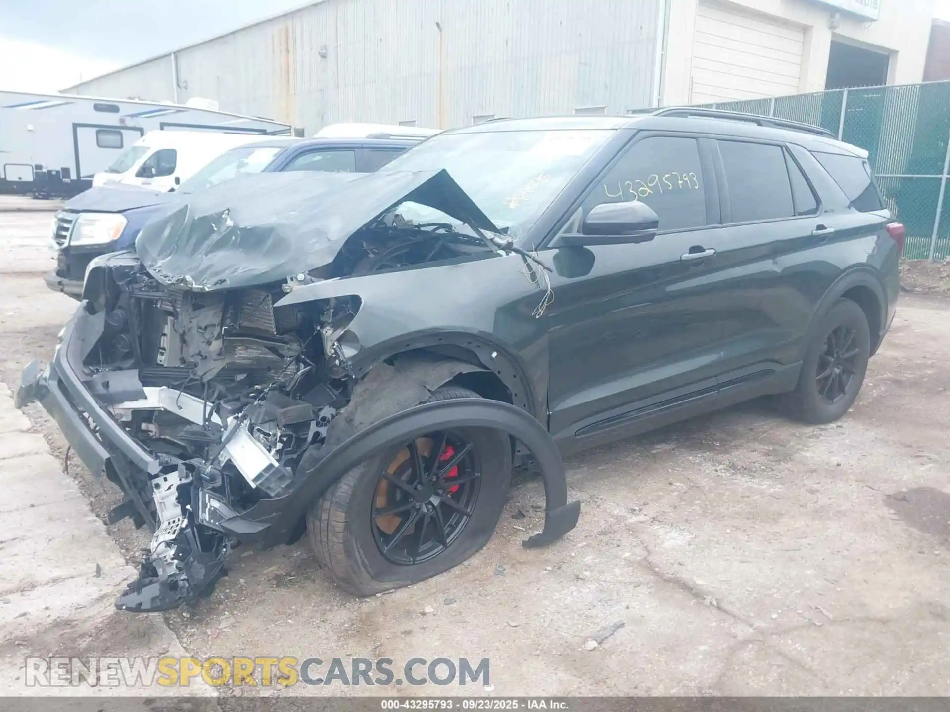 2 Photograph of a damaged car 1FM5K8GC7NGA67686 FORD EXPLORER 2022
