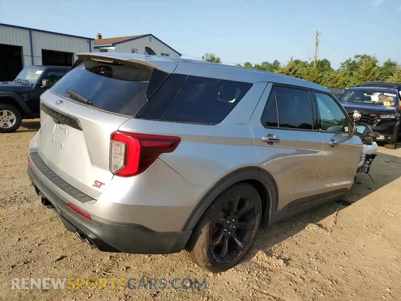 3 Photograph of a damaged car 1FM5K8GC7NGC28814 FORD EXPLORER 2022